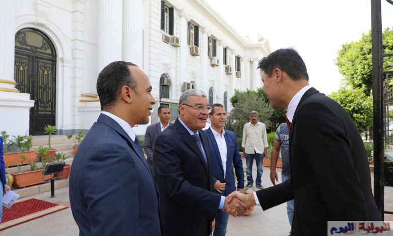 محافظ المنيا يستقبل سفير كوريا الجنوبية في مصر، ويصطحبه في جولة على كورنيش النيل