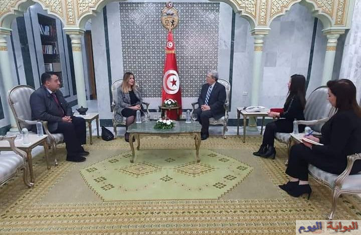 وزير خارجية تونس يعقد جلسة مباحثات مع ممّثلة المفوّض السامي لشؤون اللاجئين