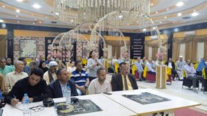 سكرتير عام محافظة المنيا يلتقى مواطنى مركز مغاغة لمناقشة مطالبهم