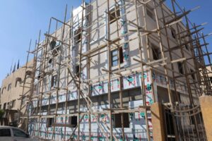 محافظ المنيا يتابع الأعمال الإنشائية للمركز التكنولوجي ببني مزار