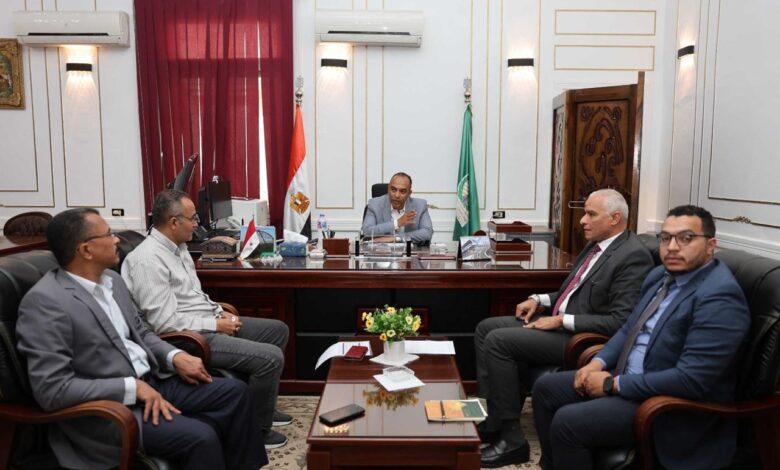 خطة لتقنين أوضاع الصناعات ودعم المشروعات الصغيرة بالمنيا دعماً للصناعة الوطنية