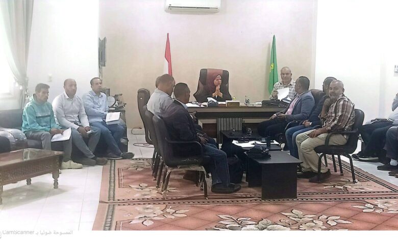 رئاسة مركز بنى مزار تعقد اجتماع لبحث ملف المتغيرات المكانية و التصالح على مخالفات البناء 