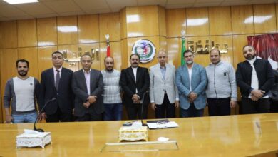 محافظ المنيا يُكرم فريق شركة الغاز للتعامل المهنى مع حادث انهيار منزل بحي غرب