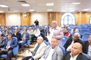 محافظ المنيا يترأس اجتماع المجلس التنفيذى للمحافظة الذى عقد صباح اليوم