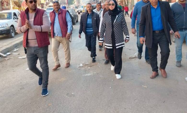 رئاسة مركز مطاى تقود حمله مكبرة  لرفع الإشغالات  والمرور على المحال التجارية  استعدادا لاعياد الميلاد ورأس السنه الميلاديه