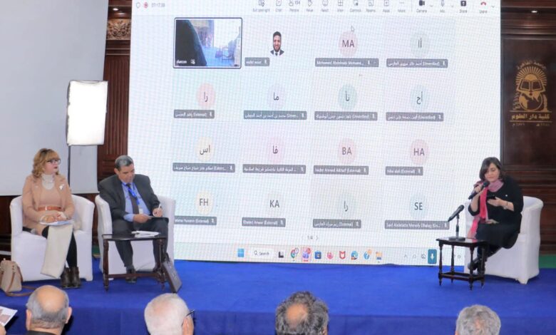  د شيرين العدوي تشارك بورقة عمل في جلسات المؤتمر الدولي بكلية دار العلوم