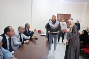 محافظ المنيا من بنى مزار . . رضا المواطن هو معيار نجاح منظومة الخدمات الرقمية ومكتبنا مفتوح لخدمة المواطنين