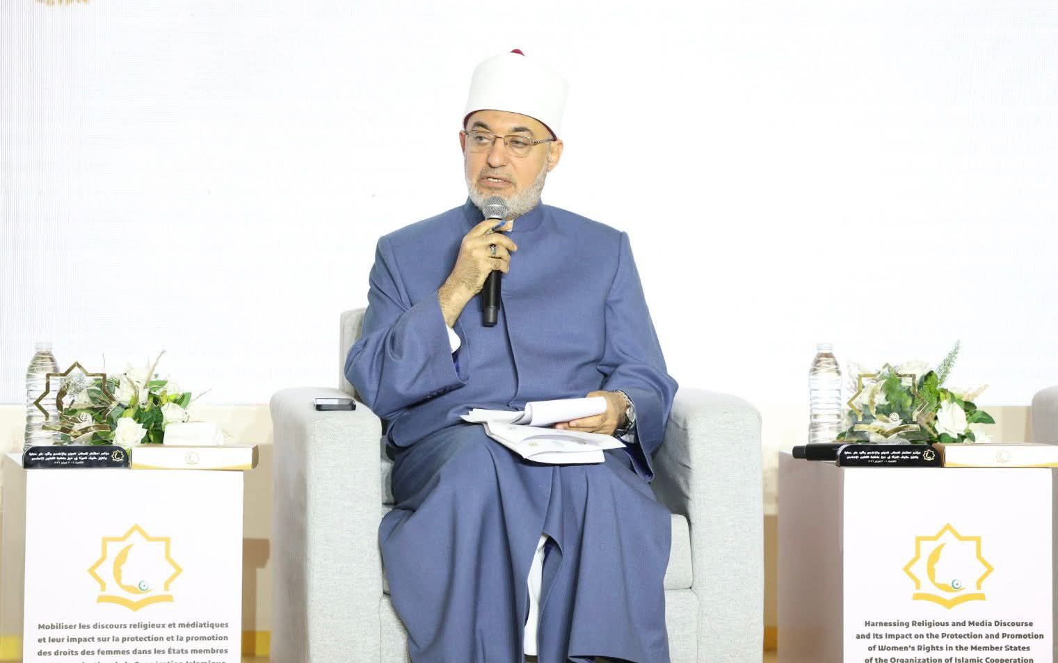 مفتي الجمهورية يترأس الجلسة العلمية الأولى في اليوم الثاني لمؤتمر استثمار الخطاب الديني