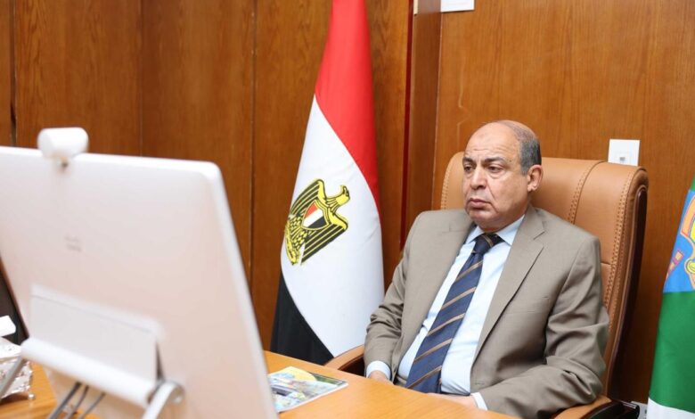 محافظ المنيا يشارك في اجتماع مجلس المحافظين