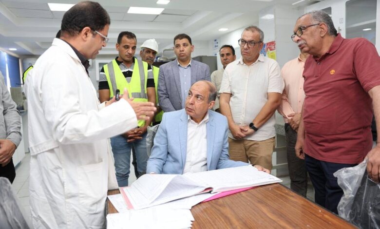 محافظ المنيا يتفقد محطة مياه كدوان للتأكد من جودة المياه وانتظام الخدمة