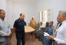   محافظ المنيا يتفقد المجمع الزراعي والوحدة البيطرية بقرية تل بني عمران بمركز ديرمواس