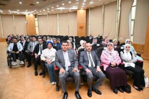 كلية الآداب بجامعة الفيوم تحتفل باعتماد لائحة الدراسات العليا بنظام الساعات المعتمدة