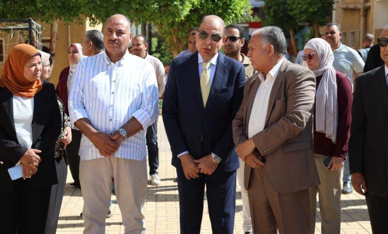  محافظ المنيا يتفقد مدرسة بني مزار الثانوية الجديدة بنين لمتابعة انتظام الدراسة 