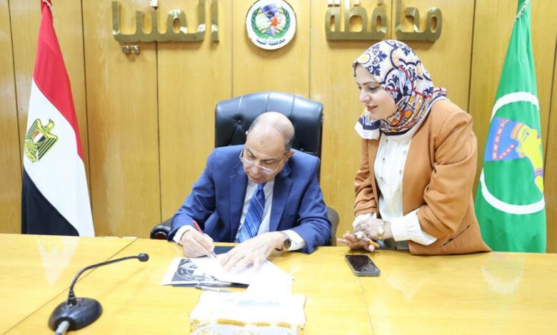   محافظ المنيا  يلتقى  أهالى مراكز المنيا وسمالوط ومطاى  ويوجه بتلبية احتياجات المواطنين